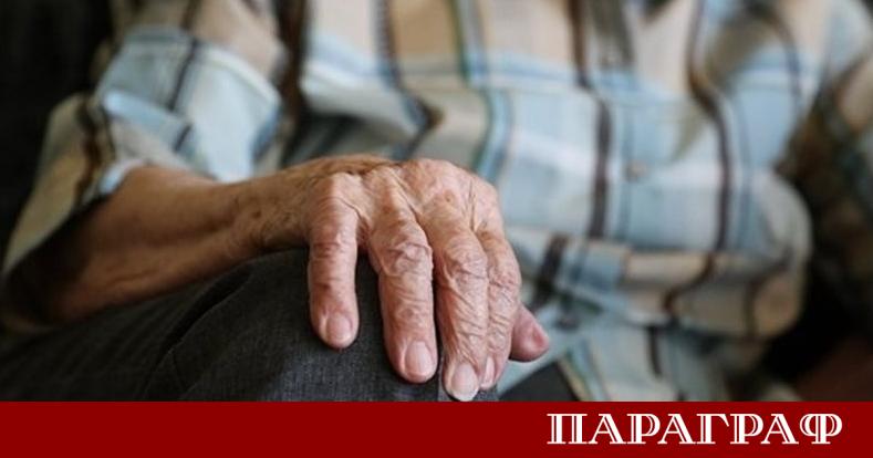 Гърция е изправена пред безпрецедентна вълна от пенсиониране през първите