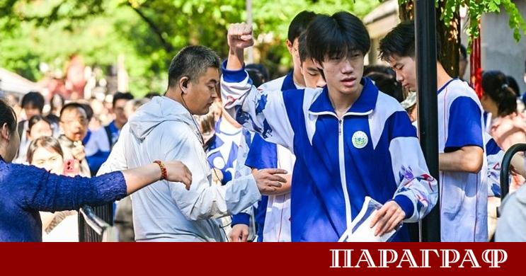 Китай стартира националния кандидатстудентски изпит гаокао за 2026 година при