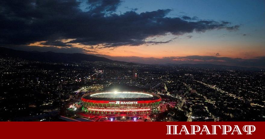Властите в Мексико предупредиха за мощна гръмотевична буря преди началото
