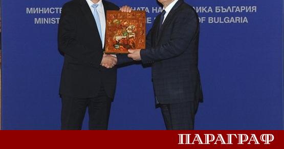 Бившият министър на отбраната Атанас Запрянов даде яснота относно скандала