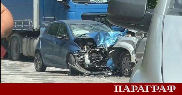 Тежка катастрофа край Нареченски бани отне човешки живот и остави
