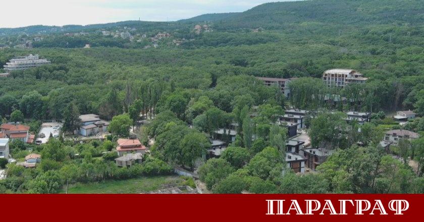 Жителите на комплекс Forest Club в местността Баба Алино край