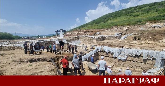 Археологическият екип в античния град Хераклея Синтика край Петрич постигна