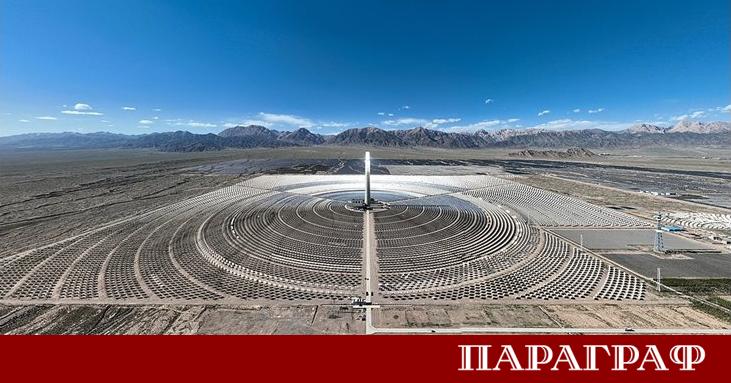 Езерото Бангонг се намира в най западната периферия на Сидзанския