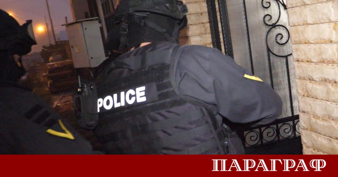 Служители на Главна дирекция Борба с организираната престъпност ГДБОП проведоха