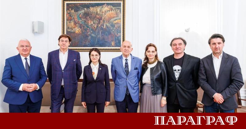 Председателят на Комисията по туризъм на Народното събрание Росица Кирова