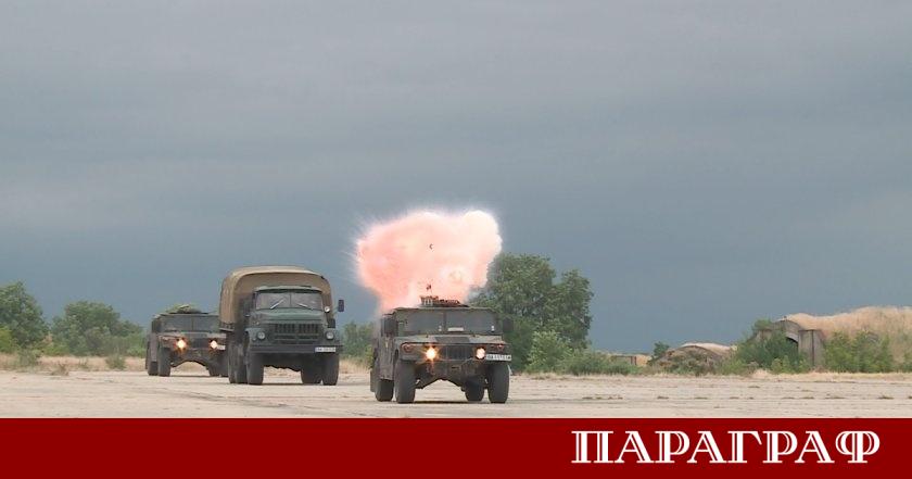 Летище Чешнегирово се превърна в сцена на мащабни военни действия