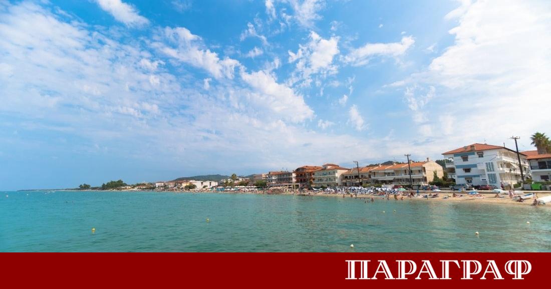 Властите в Гърция въведоха строга забрана за достъп до плажната