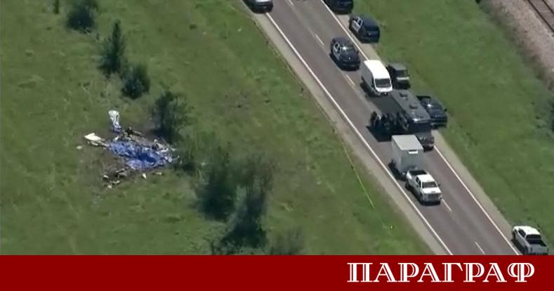 Дванадесет души загинаха при тежка самолетна катастрофа в американския щат