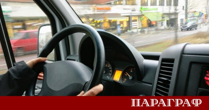 Полицията в София залови 15 годишно момче зад волана на