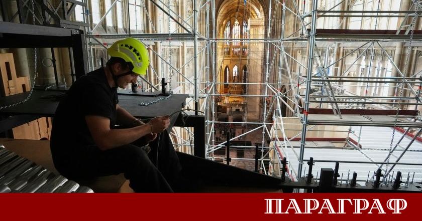 Почти 700 годишната катедрала Свети Вит в Прага официално представи
