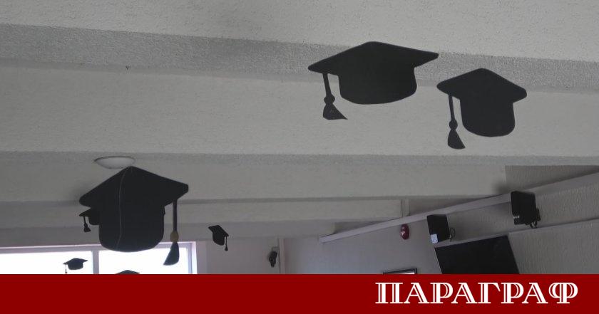 Езиковата гимназия в Смолян постигна изключителни резултати на тазгодишните държавни