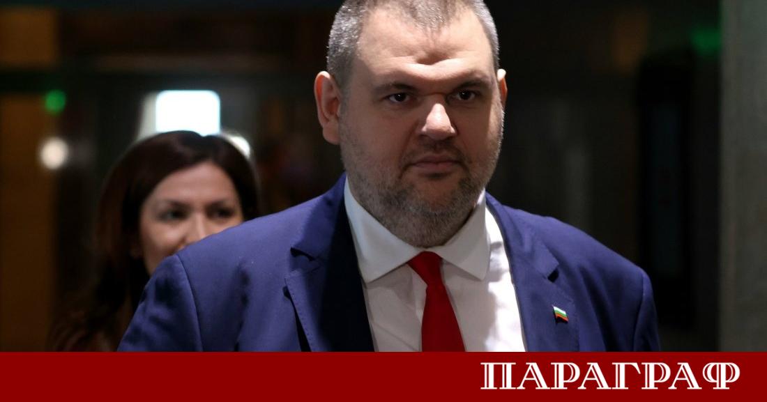 Лидерът на ДПС Делян Пеевски официално подаде сигнал до прокуратурата