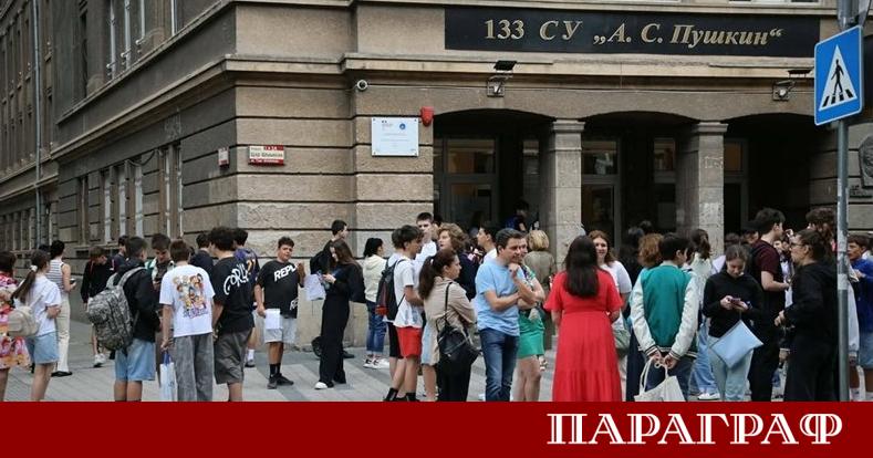 Министерството на образованието и науката изтегли Вариант 1 за държавния