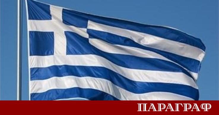 19 годишно момиче родено на гръцкия остров Лесбос не може
