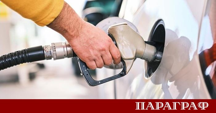 Цените на горивата в Гърция се очаква да тръгнат надолу