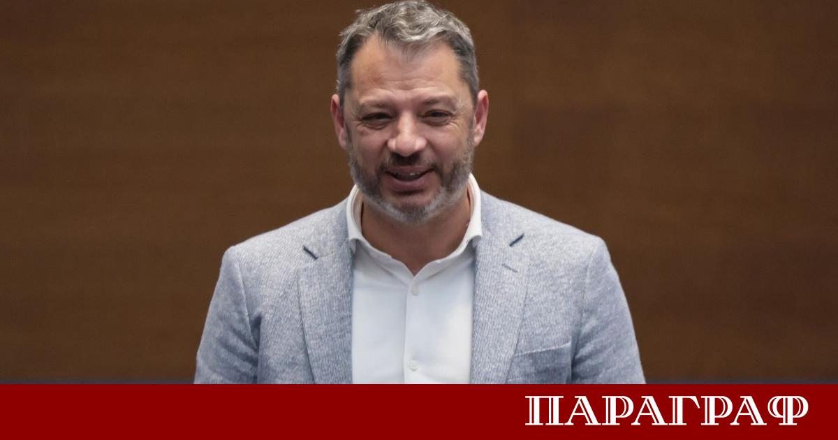 Делян Добрев съобщи важно решение за своята политическа кариера Той