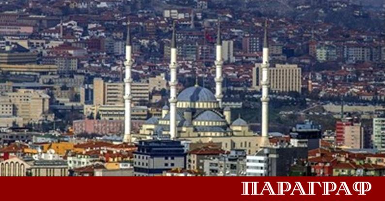 Турските власти предприеха мащабни действия за ограничаване на всякаква критика