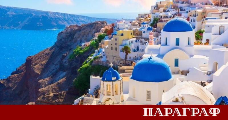 Гръцкият остров Санторини остана без круизни туристи в понеделник Стачка