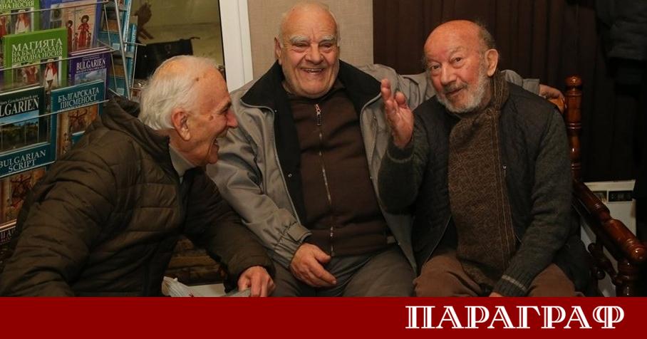Любен Генов е живата история на българското вестникарство Той празнува