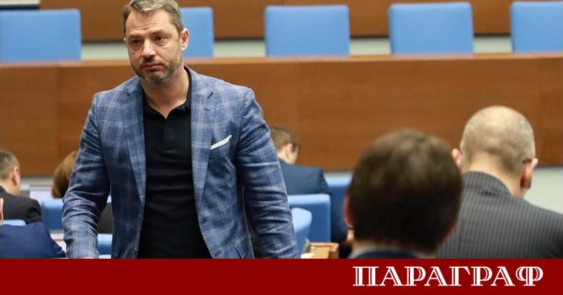 Народното събрание официално прекрати правомощията на Делян Добрев като народен