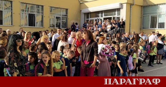 Общо 41 бъдещи първокласници не бяха приети в желаното училище