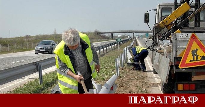Мантинелите на автомагистрала Тракия в участъка на фаталната катастрофа могат