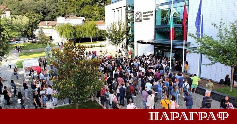 Общо 2225 кандидат студенти се борят за прием в Медицинския