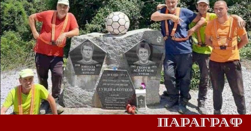 Привърженици на Левски организираха доброволна акция за почистване на паметника