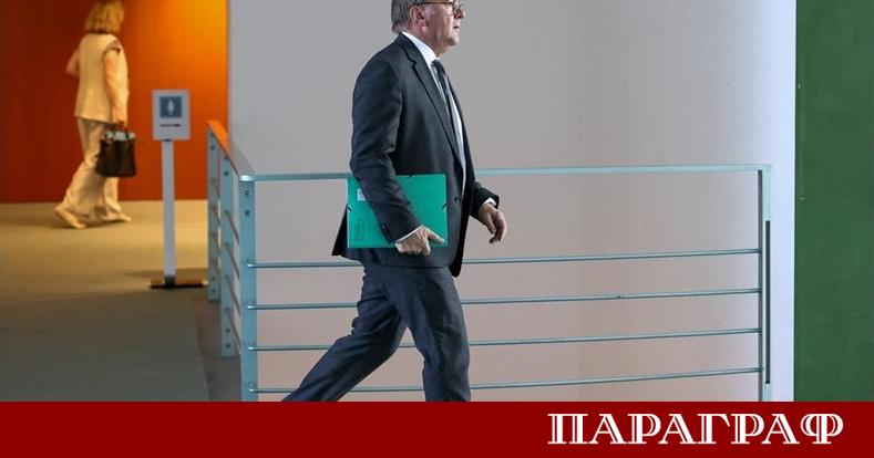 Германия и Нидерландия официално поемат командването на сухопътните сили на