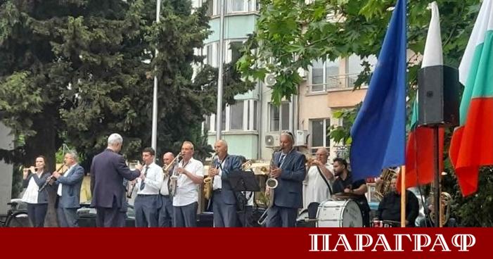 Бургаският духов оркестър отново заема своето централно място в летния