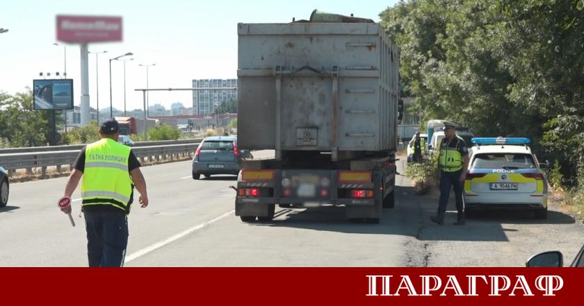 Специализирана акция срещу претоварените тежкотоварни камиони започна тази сутрин на