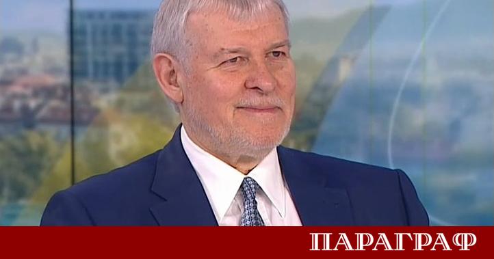 Лидерът на СДС Румен Христов обяви своето оттегляне от председателския
