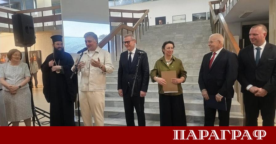 Заместник министърът на правосъдието Станимир Станев откри официално уникалната изложба