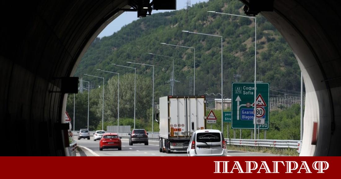 Временни ограничения за движението на тежкотоварни камиони влизат в сила