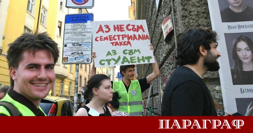Студенти от Националната академия за театрално и филмово изкуство Кръстьо