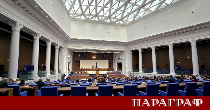 Парламентарният дебат около бъдещето на Комисията по досиетата навлезе в
