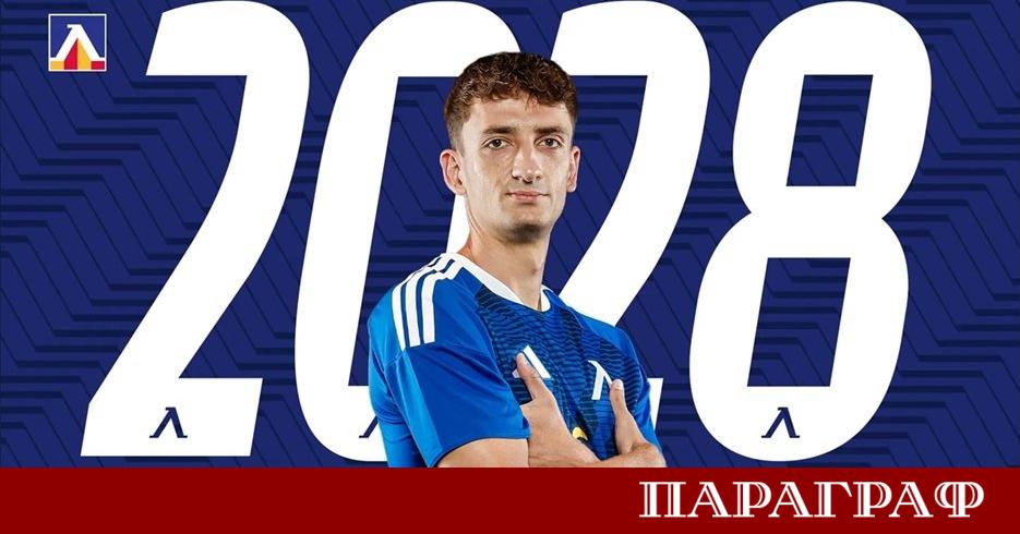 Ръководството на футболен клуб Левски продължава активната работа по задържането