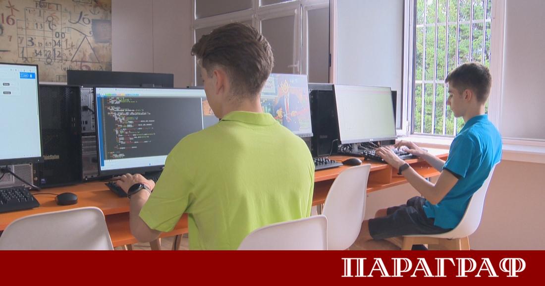 Близо 95 от учениците в България използват изкуствен интелект при