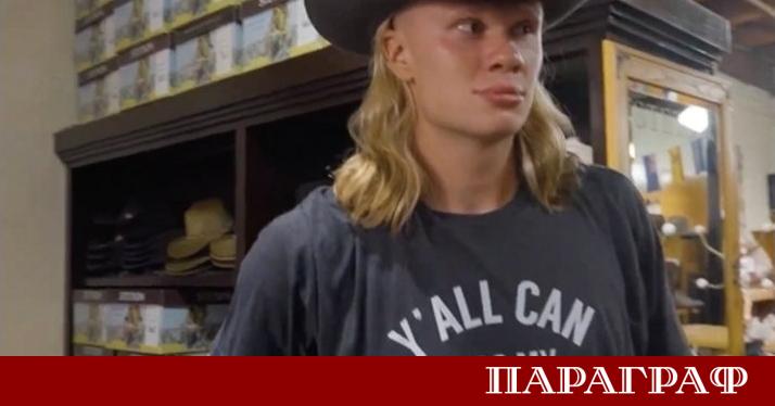 Норвежката футболна звезда Ерлинг Браут Холанд демонстрира отлично настроение по