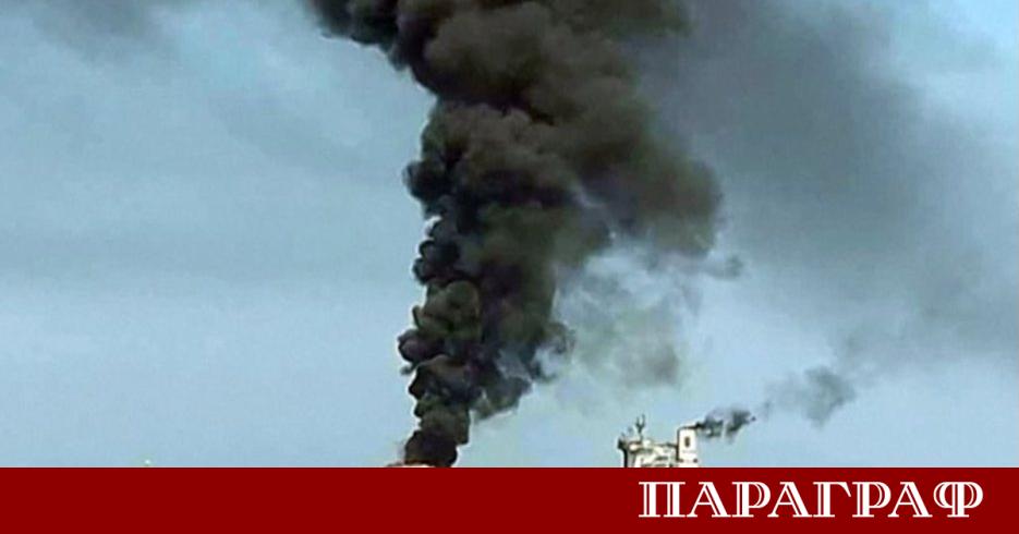Петролен танкер бе поразен от снаряд в териториалните води на