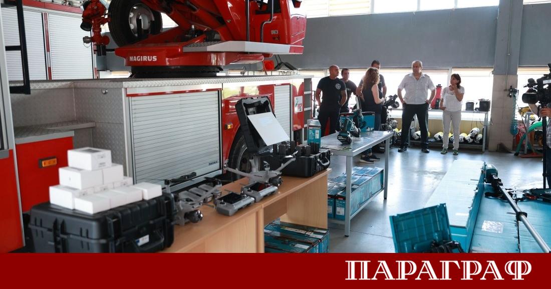 Пожарната служба в Русе вече разполага с ново високотехнологично оборудване