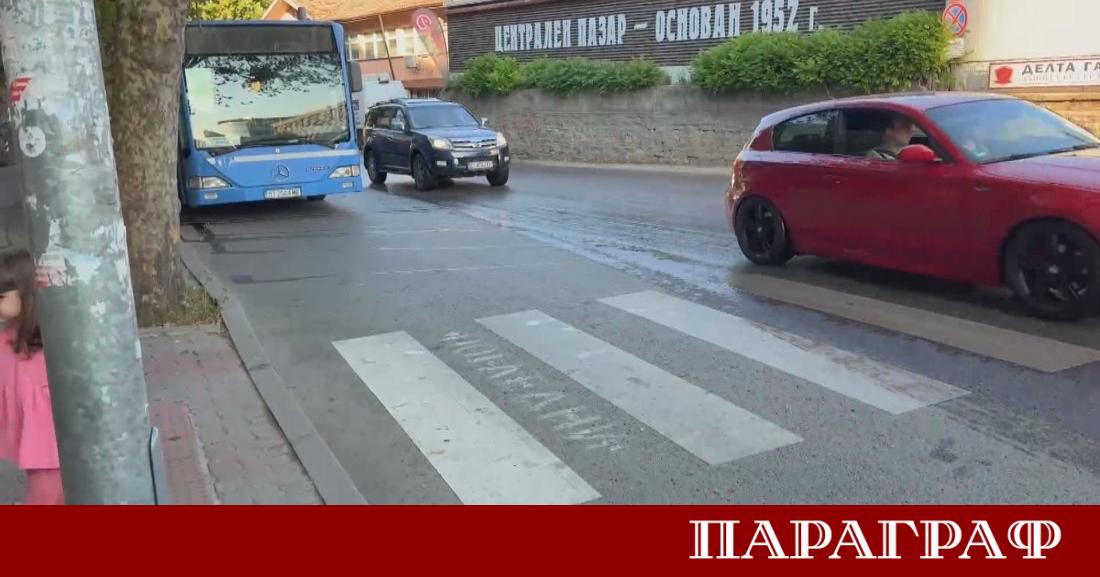 Трагичен инцидент в центъра на Велико Търново отново постави на