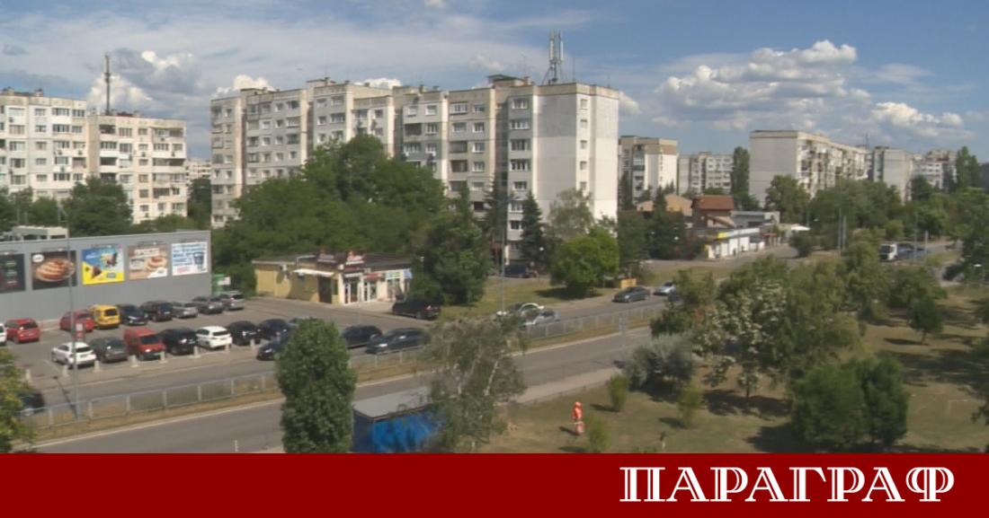 Кметът на район Връбница Румен Костадинов застана пред медиите след