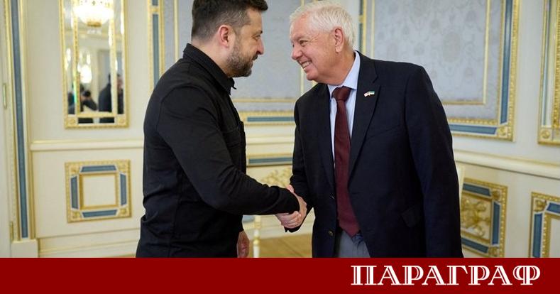 Украинският президент Володимир Зеленски обяви мащабна реорганизация във военната структура