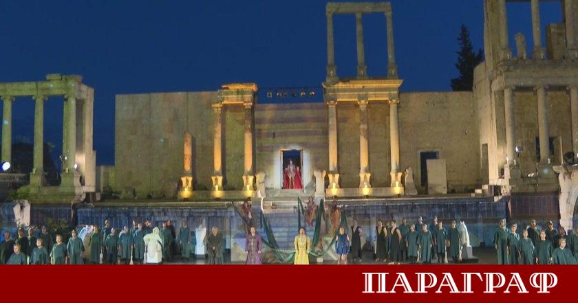 Античният театър в Пловдив тази вечер става сцена за мащабно
