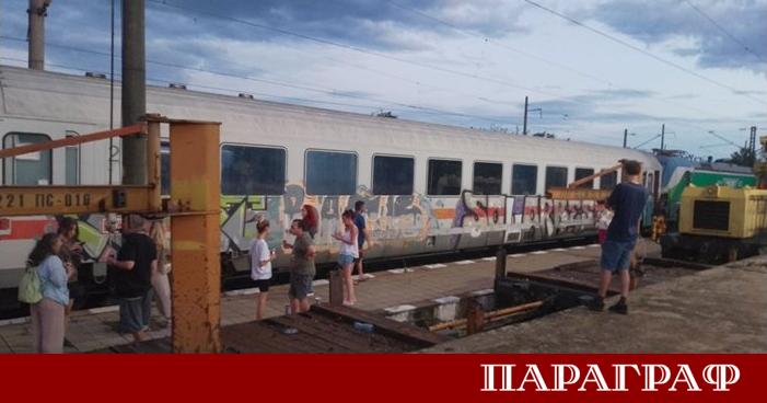 Бързият влак от Бургас за София претърпя сериозно забавяне на