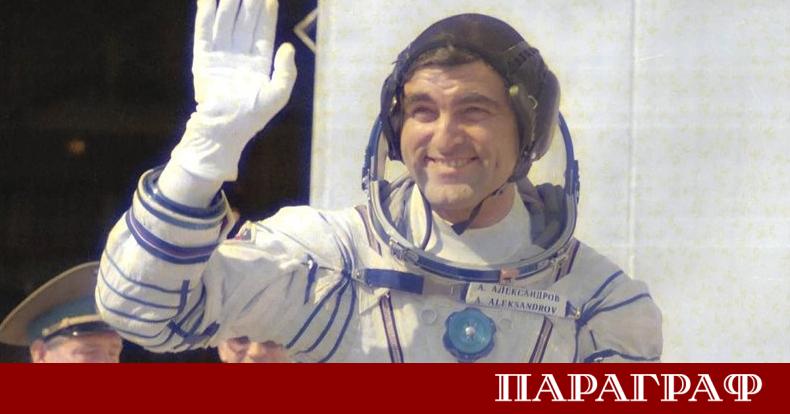 България се сбогува с генерал майор Александър Александров Той почина