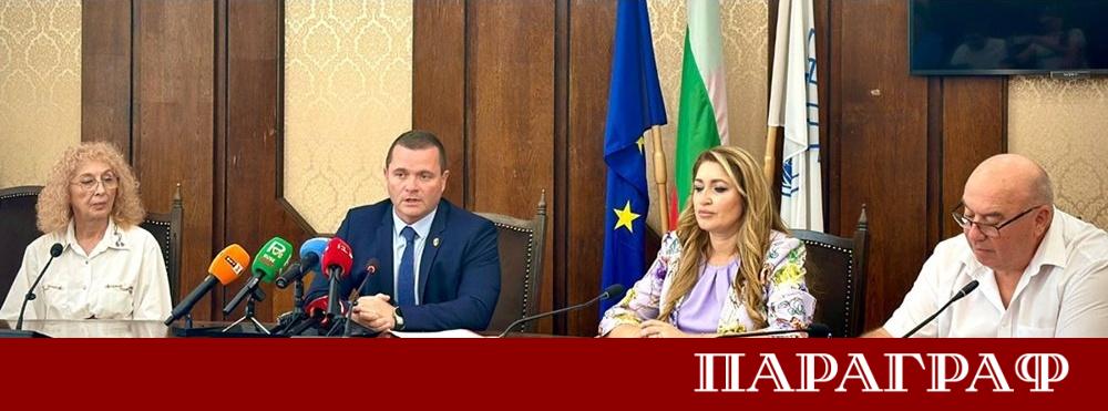 Община Русе проведе редовна месечна пресконференция с участието на кмета