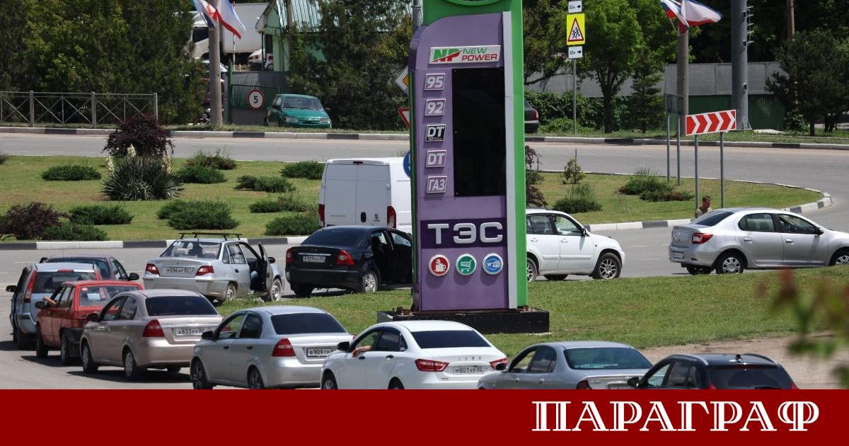 Украинската въздушна кампания системно изолира Кримския полуостров и създава тежка